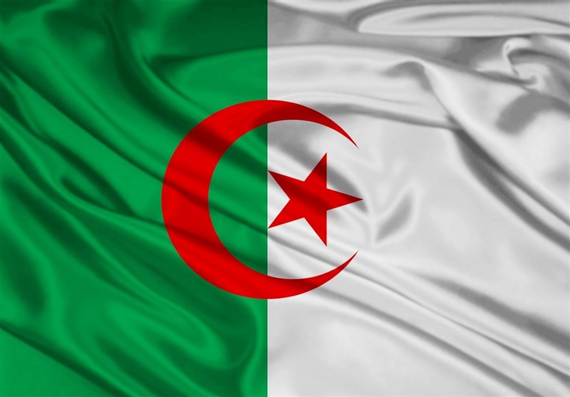 کاهش 50 درصدی بودجه دولت الجزایر به دلیل سقوط قیمت نفت