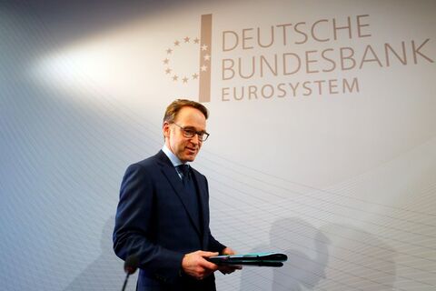 مهلت۳ماهه آلمان به بانک مرکزی اروپا برای ادامه طرح خریداوراق قرضه