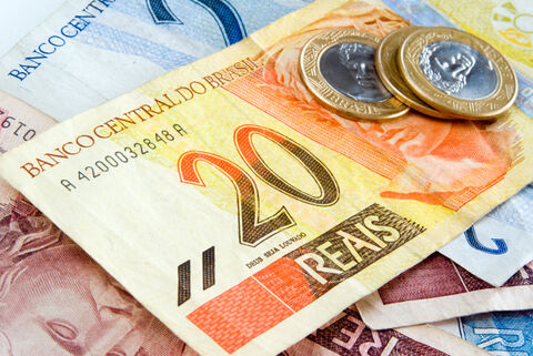 مازاد حساب جاری برزیل در آوریل به رکورد ۳.۸میلیارد دلار رسید