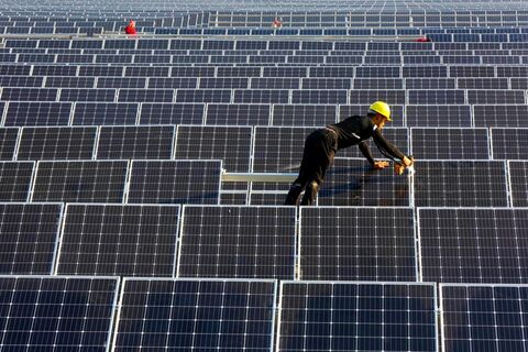 جهش ۱۵.۷درصدی تولید پنل‌های خورشیدی چین در نیمه نخست سال