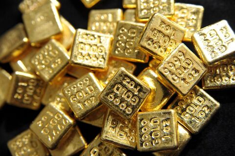 طلا در بازارهای جهانی ارزان شد