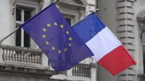 مخالفت پاریس با بازگشت به«پیمان ثبات و رشد» اتحادیه اروپا