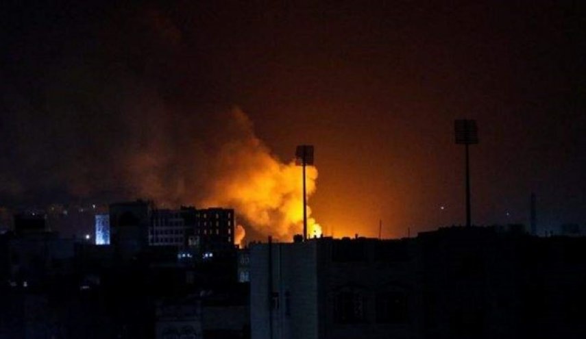 غارات جوية عنيفة على مطار صنعاء