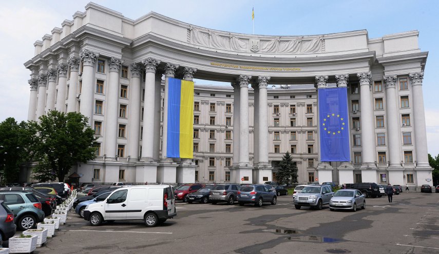 الخارجية الأوكرانية تستدعي سفير الإحتلال