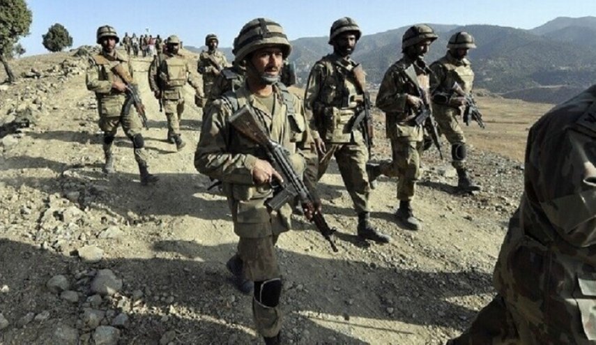 الجيش الباكستاني يقتل سبعة مسلحين قرب الحدود الأفغانية