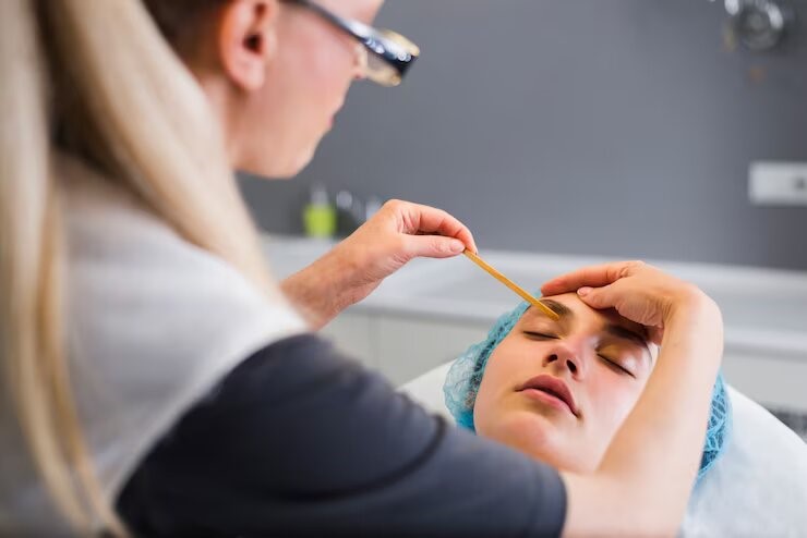 بهترین جا برای کاشت ابرو در شیراز را چگونه بیابیم