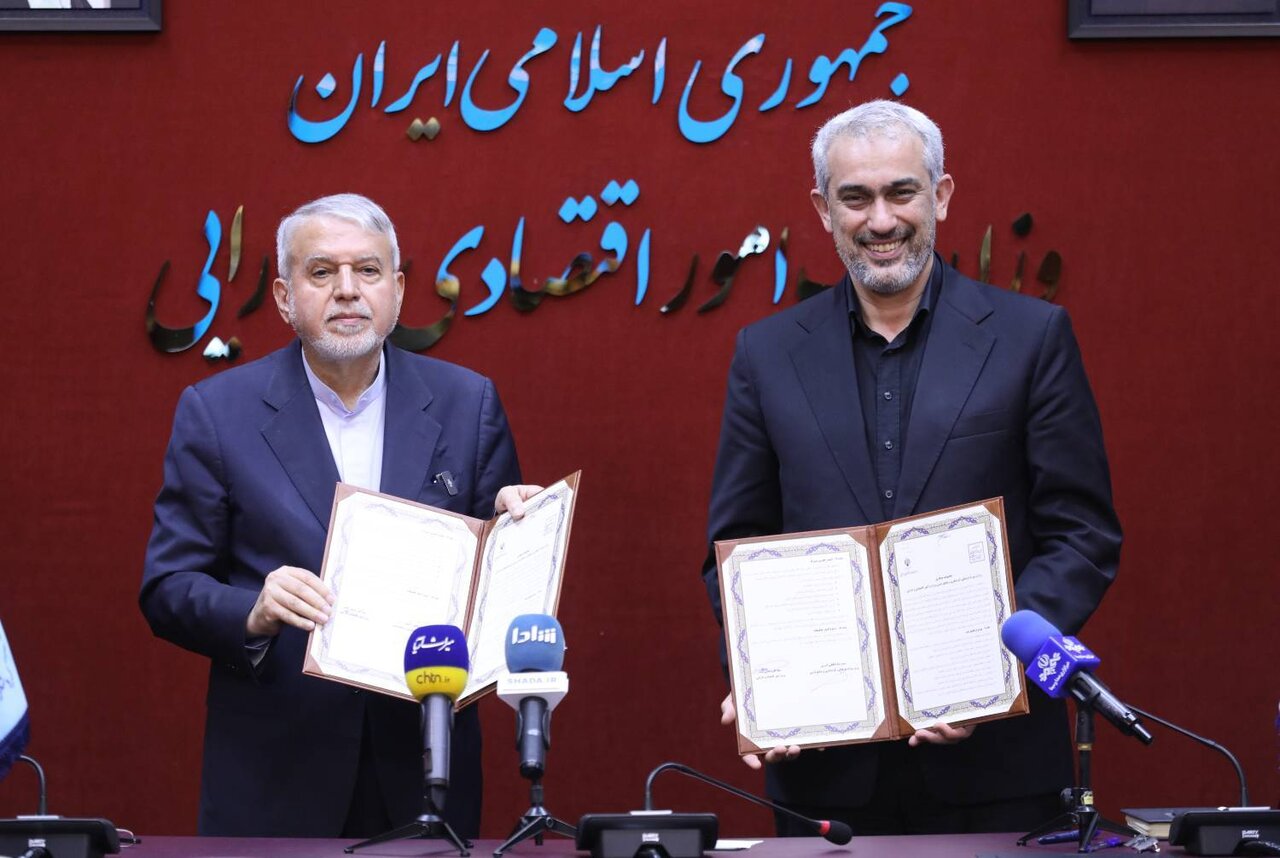 تفاهم‌نامه احیای گردشگری پس از جنگ توسط وزارت اقتصاد امضا شد