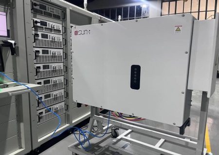 افتتاح نخستین کارخانه تولید اینورترهای صنعتی برای نیروگاه‌های خورشیدی